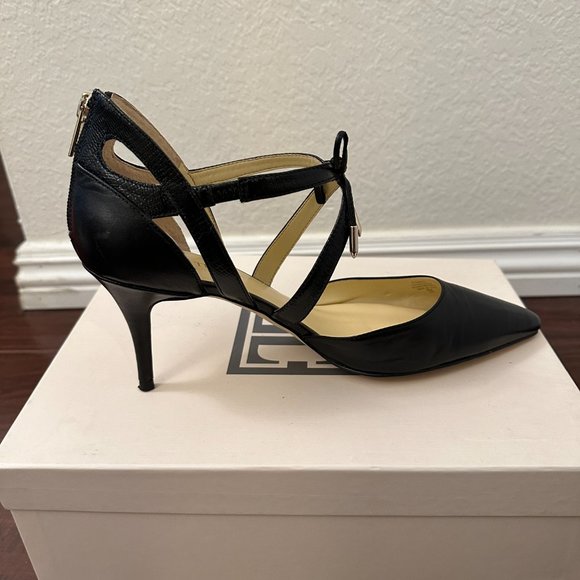 Ivanka Trump Tenice Pointy Toe Pumps (Black Leather) - Picture 5 of 10